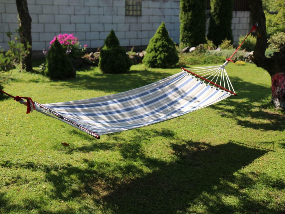 Cozy Summer House With Free Parking Near City Center & Beach Kuressaare Buitenkant foto