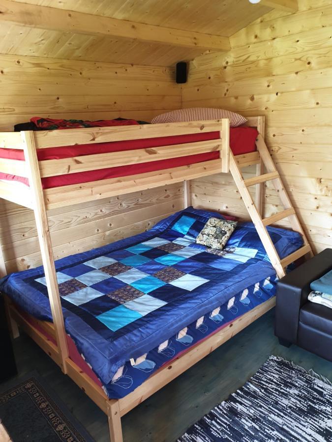 Cozy Summer House With Free Parking Near City Center & Beach Kuressaare Buitenkant foto